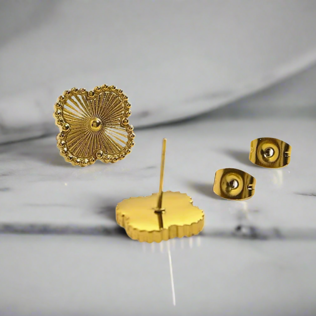 Clover Stud Earrings-Gold