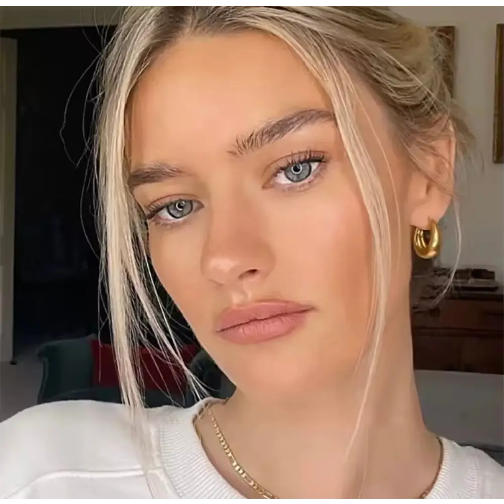 Eva Gold Hoop Earrings - Gold