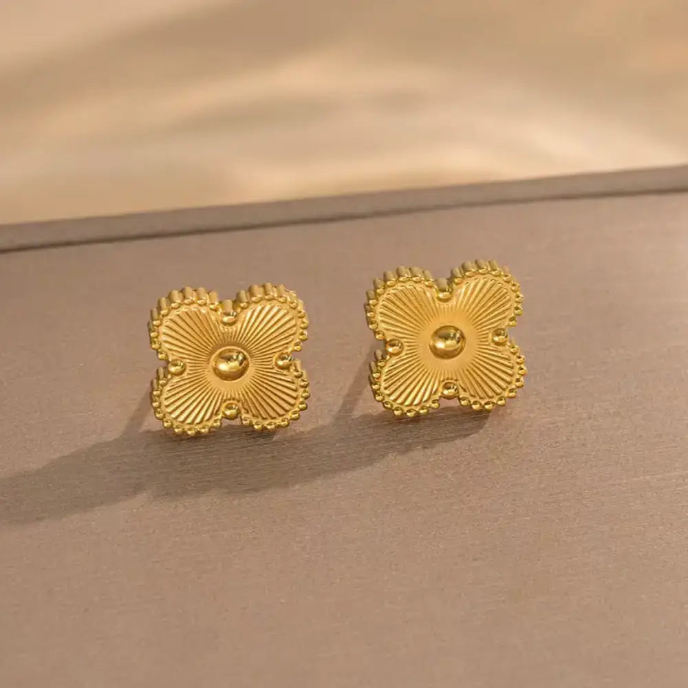 Gold Clover Jewellery Set - product