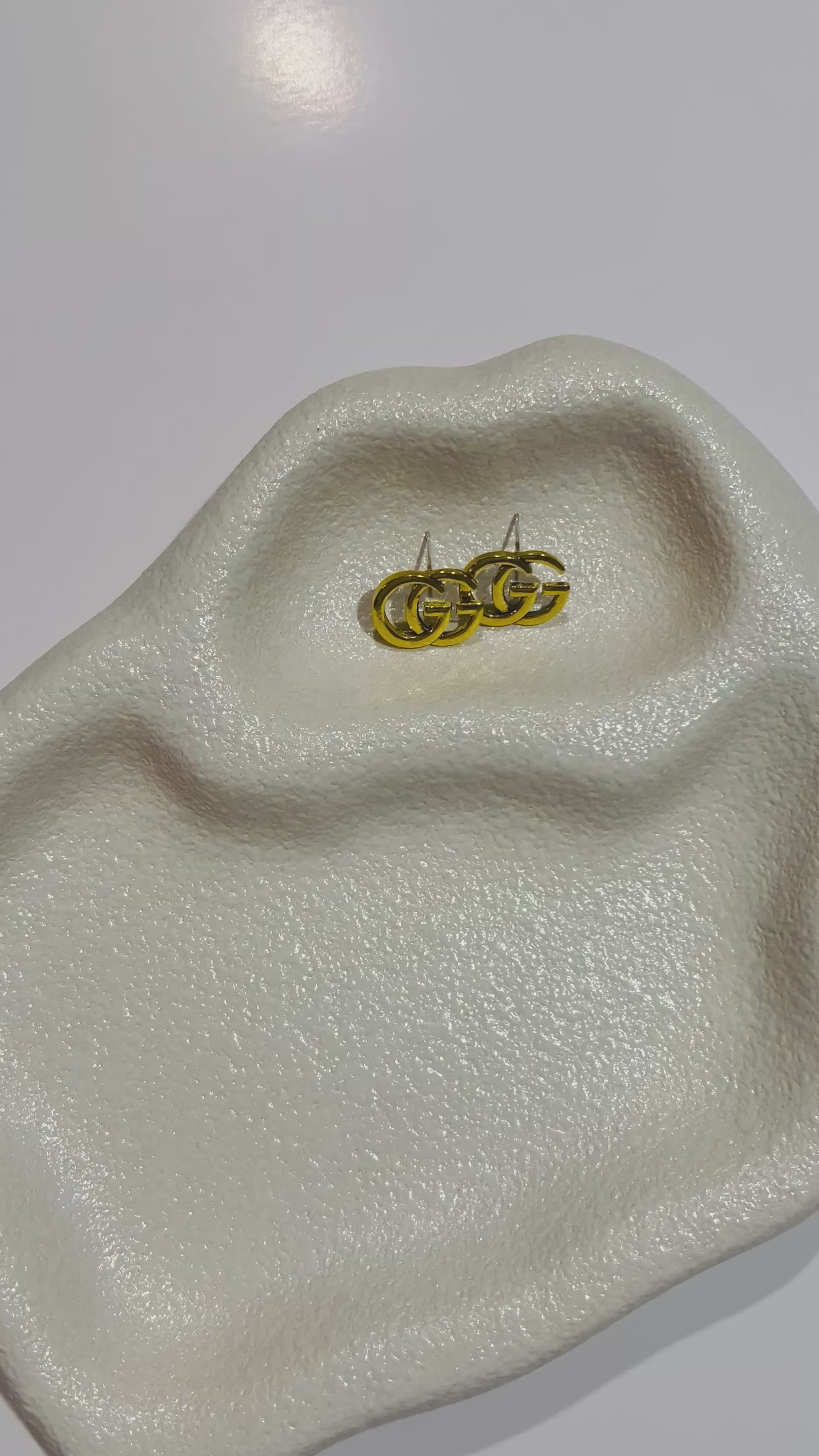GG Earrings